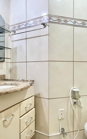 Apartamento para alugar com 70m², 2 quartos e sem vaga Apartamento para alugar com 70m², 2 quartos e sem vagaBanheiro da suíte