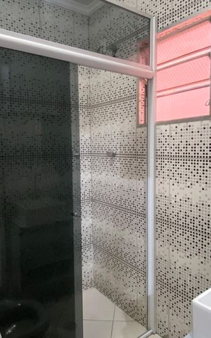 Casa para alugar com 125m², 2 quartos e sem vaga Casa para alugar com 125m², 2 quartos e sem vagaBanheiro da Suíte 1