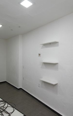 Casa de condomínio para alugar com 35m², 1 quarto e sem vagaSala