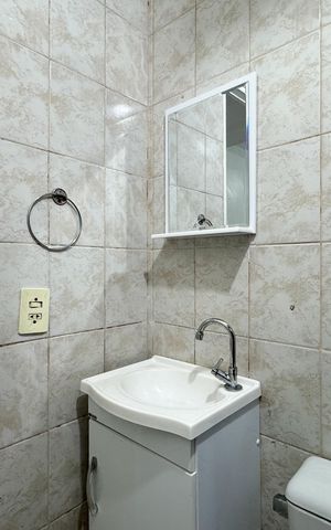 Apartamento à venda com 48m², 2 quartos e 1 vaga Apartamento à venda com 48m², 2 quartos e 1 vagaBanheiro Social