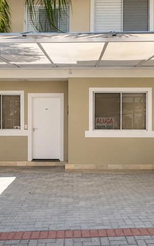 Casa de condomínio para alugar com 154m², 3 quartos e 2 vagas Casa de condomínio para alugar com 154m², 3 quartos e 2 vagasFachada