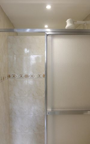 Apartamento para alugar com 75m², 2 quartos e 1 vagaBanheiro da Suíte