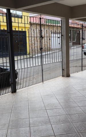 Casa à venda com 210m², 4 quartos e 2 vagasGaragem
