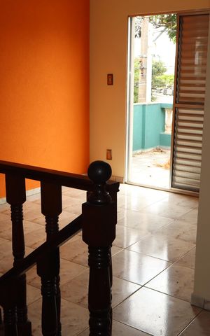 Casa à venda com 210m², 4 quartos e 2 vagasCorredor