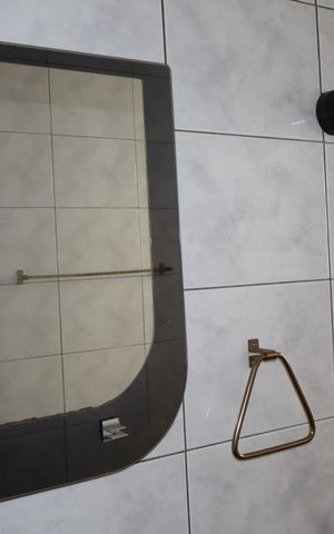 Casa à venda com 210m², 4 quartos e 2 vagasBanheiro 1