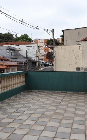 Casa à venda com 210m², 4 quartos e 2 vagasVaranda