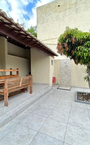 Casa para alugar com 196m², 2 quartos e 2 vagasQuintal