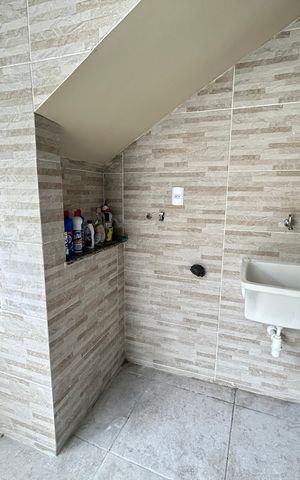 Casa para alugar com 196m², 2 quartos e 2 vagasÁrea de Serviço