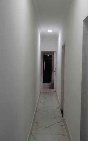 Casa à venda com 173m², 2 quartos e 2 vagasBanheiro do Corredor