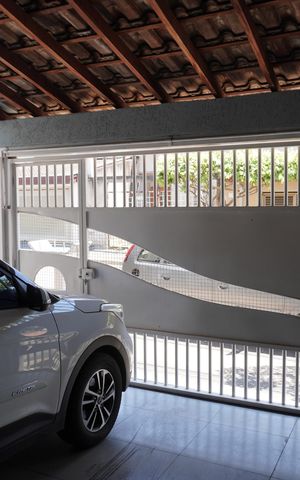Casa à venda com 173m², 2 quartos e 2 vagasGaragem