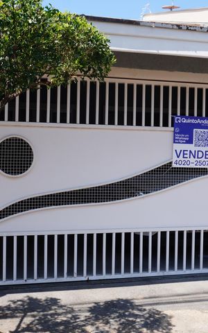 Casa à venda com 173m², 2 quartos e 2 vagasFachada com placa PXZV - 1430