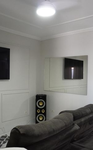 Casa à venda com 173m², 2 quartos e 2 vagasSala