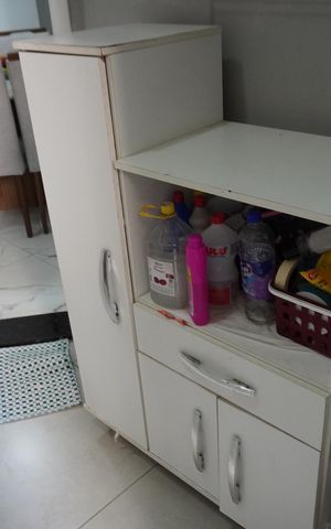 Casa à venda com 173m², 2 quartos e 2 vagasCozinha e Área de Serviço