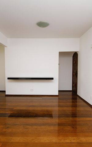 Apartamento para alugar com 130m², 4 quartos e 2 vagasSala