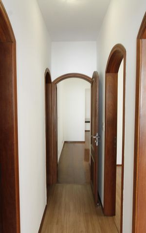 Apartamento para alugar com 130m², 4 quartos e 2 vagasCorredor