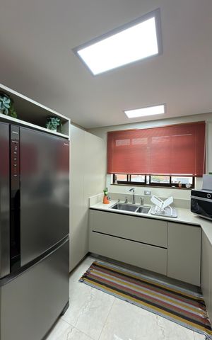Casa à venda com 268m², 3 quartos e 4 vagas Casa à venda com 268m², 3 quartos e 4 vagasCopa e Cozinha