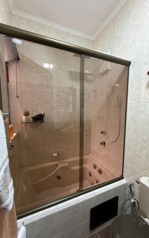 Casa à venda com 268m², 3 quartos e 4 vagas Casa à venda com 268m², 3 quartos e 4 vagasSuíte 3 Banheiro