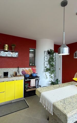Casa à venda com 268m², 3 quartos e 4 vagas Casa à venda com 268m², 3 quartos e 4 vagasEspaço Gourmet