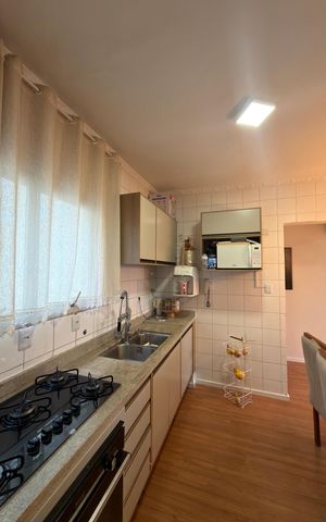 Apartamento à venda com 60m², 2 quartos e 1 vaga Apartamento à venda com 60m², 2 quartos e 1 vagaCozinha e Área de Serviço