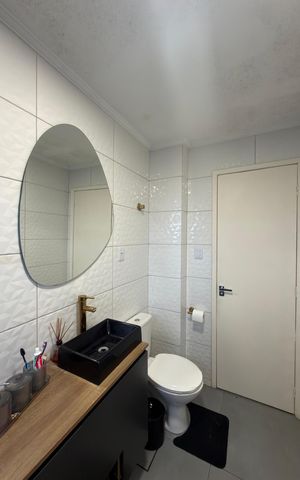 Apartamento à venda com 60m², 2 quartos e 1 vaga Apartamento à venda com 60m², 2 quartos e 1 vagaBanheiro Social