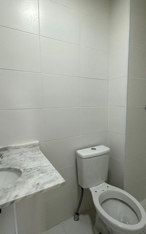 Apartamento para alugar com 56m², 2 quartos e 1 vaga Apartamento para alugar com 56m², 2 quartos e 1 vagaBanheiro da Suíte