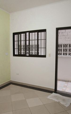 Casa para alugar com 100m², 2 quartos e 1 vagaSala