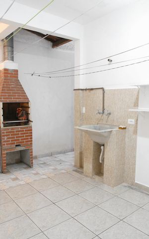 Casa para alugar com 100m², 2 quartos e 1 vagaÁrea de Serviço