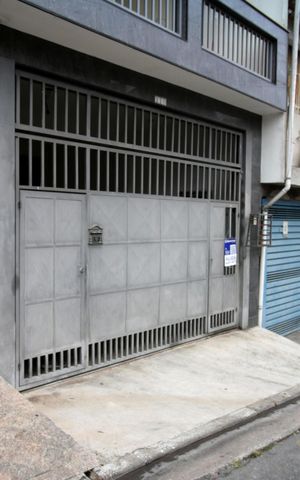 Casa para alugar com 100m², 2 quartos e 1 vagaFachada