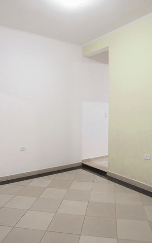 Casa para alugar com 100m², 2 quartos e 1 vagaSala