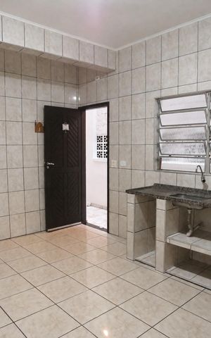 Casa para alugar com 100m², 2 quartos e 1 vagaCozinha