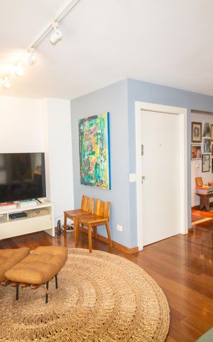 Apartamento à venda com 135m², 3 quartos e 2 vagas Apartamento à venda com 135m², 3 quartos e 2 vagasSala