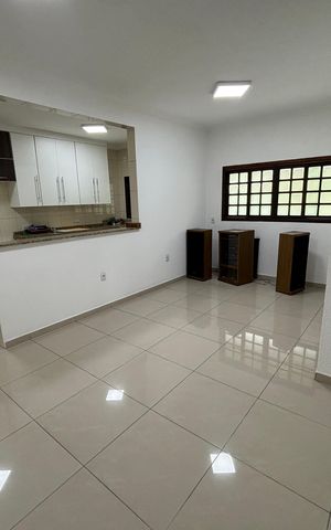 Casa para alugar com 470m², 3 quartos e 6 vagas Casa para alugar com 470m², 3 quartos e 6 vagasSala de jantar