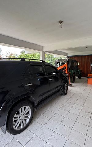 Casa para alugar com 470m², 3 quartos e 6 vagas Casa para alugar com 470m², 3 quartos e 6 vagasGaragem