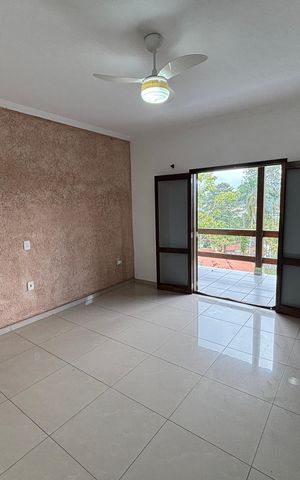 Casa para alugar com 470m², 3 quartos e 6 vagas Casa para alugar com 470m², 3 quartos e 6 vagasSuite