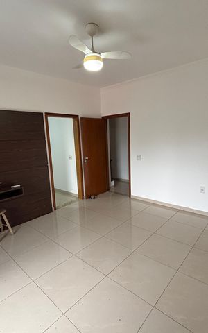 Casa para alugar com 470m², 3 quartos e 6 vagas Casa para alugar com 470m², 3 quartos e 6 vagasSuite