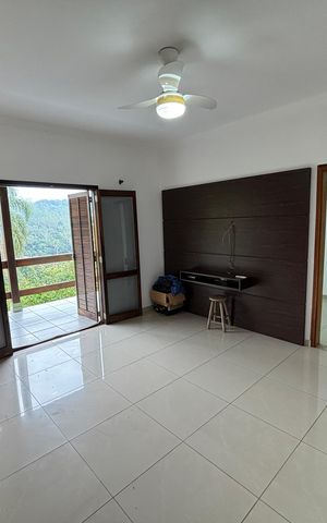 Casa para alugar com 470m², 3 quartos e 6 vagas Casa para alugar com 470m², 3 quartos e 6 vagasSuite