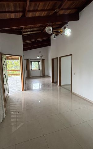 Casa para alugar com 470m², 3 quartos e 6 vagas Casa para alugar com 470m², 3 quartos e 6 vagasSala