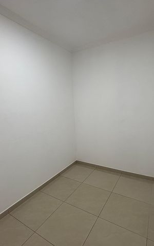 Casa para alugar com 470m², 3 quartos e 6 vagas Casa para alugar com 470m², 3 quartos e 6 vagasCloset da suíte