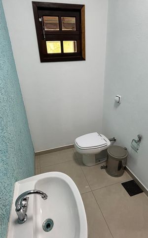 Casa para alugar com 470m², 3 quartos e 6 vagas Casa para alugar com 470m², 3 quartos e 6 vagasLavabo