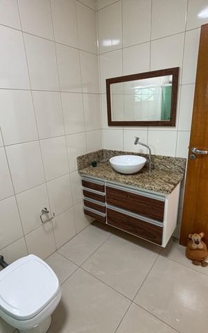 Casa para alugar com 470m², 3 quartos e 6 vagas Casa para alugar com 470m², 3 quartos e 6 vagasBanheiro da Suíte