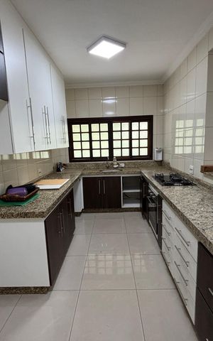 Casa para alugar com 470m², 3 quartos e 6 vagas Casa para alugar com 470m², 3 quartos e 6 vagasCozinha