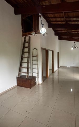 Casa para alugar com 470m², 3 quartos e 6 vagas Casa para alugar com 470m², 3 quartos e 6 vagasSala