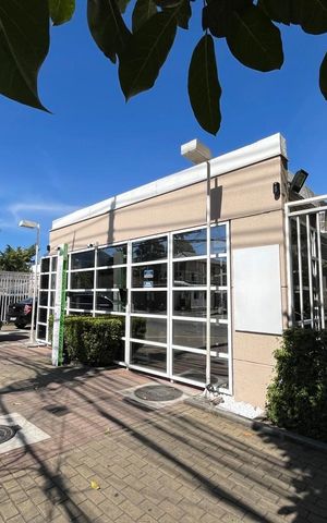 Apartamento para alugar com 54m², 2 quartos e 1 vaga Apartamento para alugar com 54m², 2 quartos e 1 vagaFachada