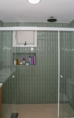 Apartamento à venda com 140m², 3 quartos e 3 vagas Apartamento à venda com 140m², 3 quartos e 3 vagasBanheiro da Suíte 1