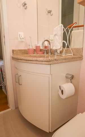 Apartamento à venda com 140m², 3 quartos e 3 vagas Apartamento à venda com 140m², 3 quartos e 3 vagasBanheiro da Suíte 2