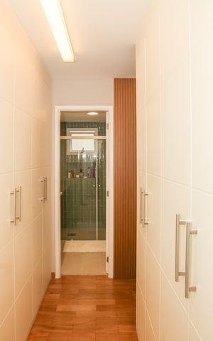Apartamento à venda com 140m², 3 quartos e 3 vagas Apartamento à venda com 140m², 3 quartos e 3 vagasSuíte 1