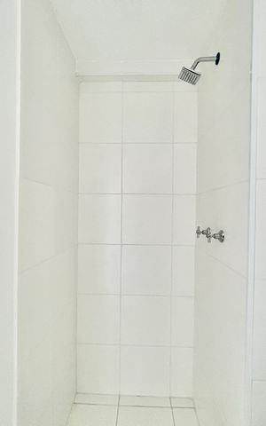 Studio à venda com 50m², 1 quarto e sem vaga Studio à venda com 50m², 1 quarto e sem vagaBanheiro