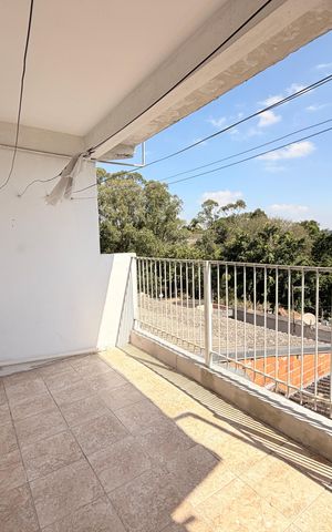 Casa à venda com 125m², 3 quartos e 1 vagaÁrea de Serviço - Casa 1