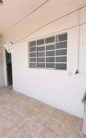 Casa à venda com 125m², 3 quartos e 1 vagaÁrea de Serviço - Casa 1