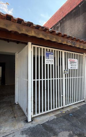 Casa à venda com 125m², 3 quartos e 1 vagaFachada